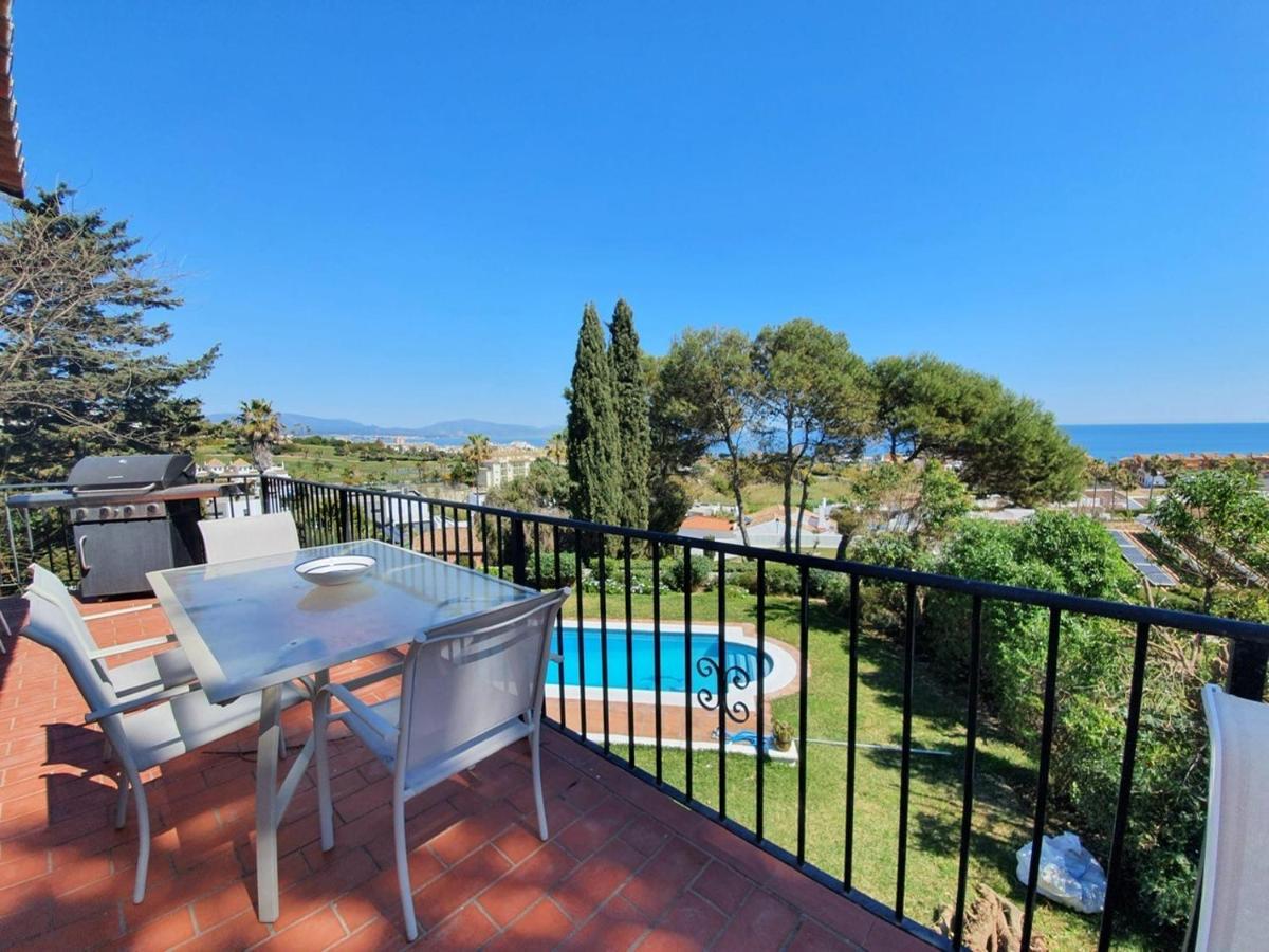 Beautiful 5 Bedroom Villa With Private Pool With Stunning Sea Views, Walking Distances To Shops Restaurants Beach Манільва Екстер'єр фото